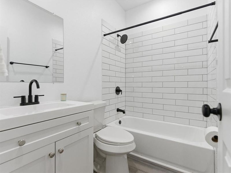 Furnished interior view inside a new home in , Kennedale (Image 16).