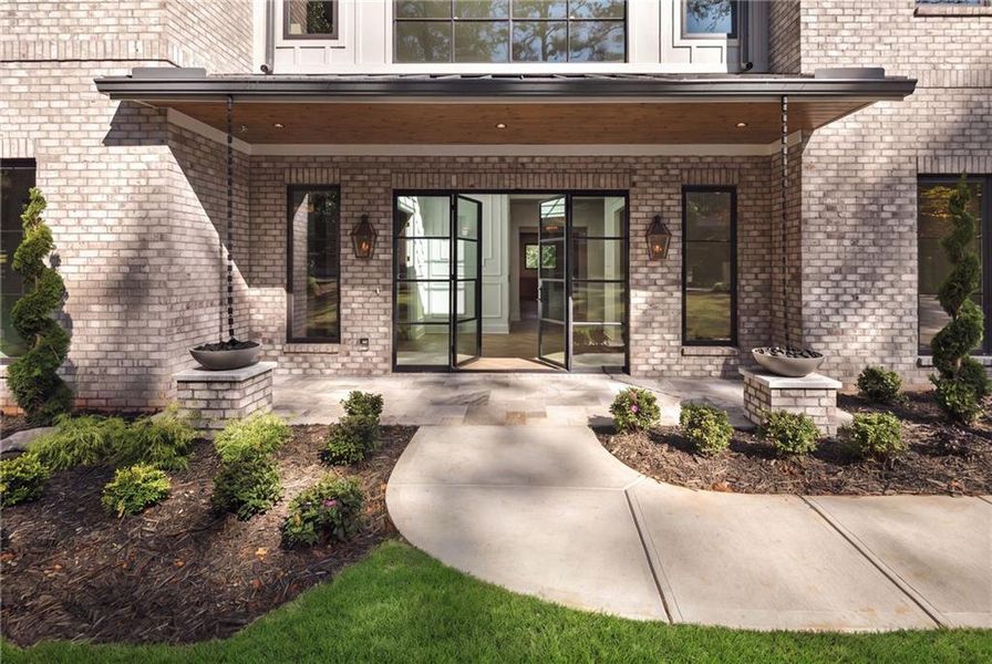 Exterior details and patio area of a home in , Brookhaven (Image 3).