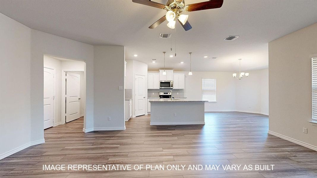 Spacious, unfurnished interior of a new home in Three Creeks - Colt Creek, Belton (Image 20).