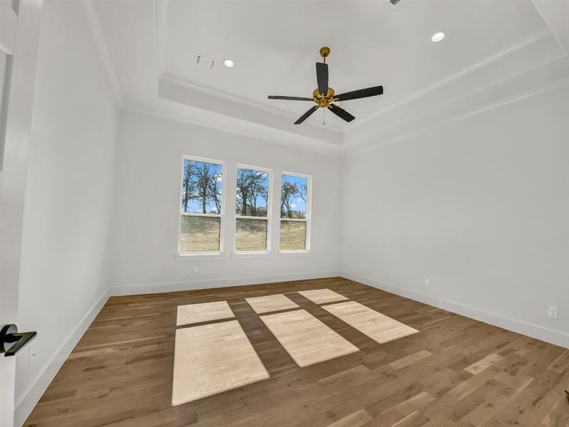 Spacious, unfurnished interior of a new home in , Weatherford (Image 38).