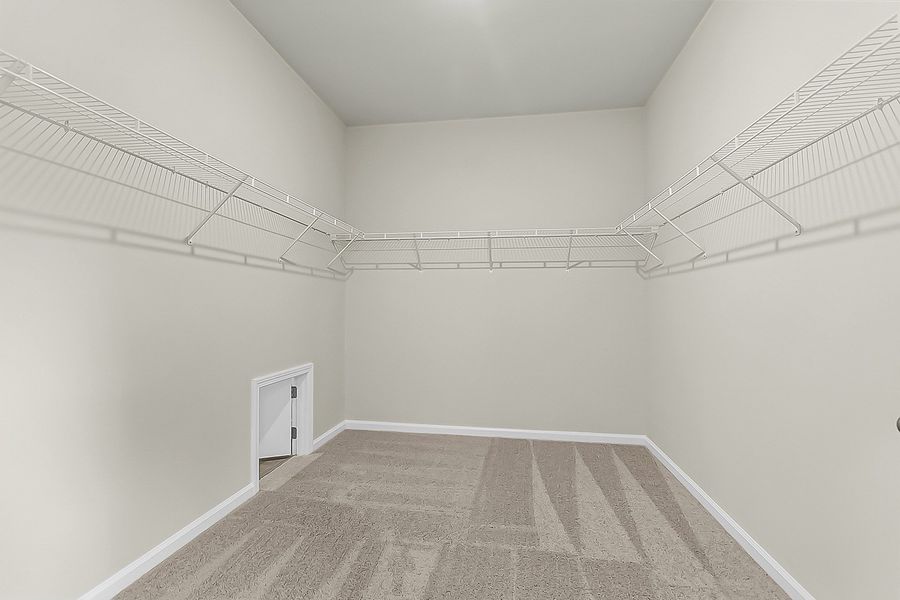 Spacious, unfurnished interior of a new home in Fairway Woods at Wyboo, Manning (Image 32).