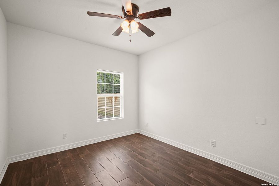 Spacious, unfurnished interior of a new home in , San Antonio (Image 23).