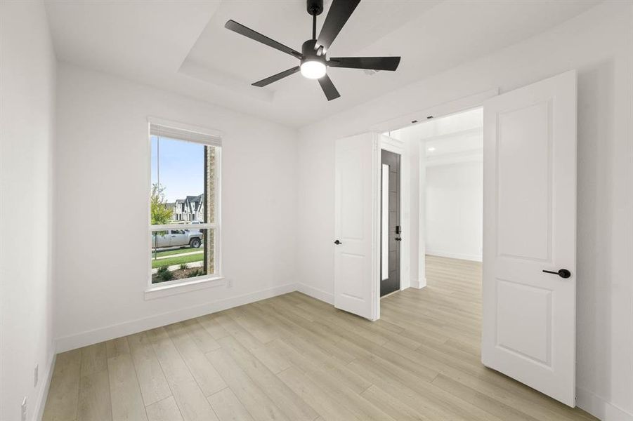 Spacious, unfurnished interior of a new home in Birdsong, Mansfield (Image 16).
