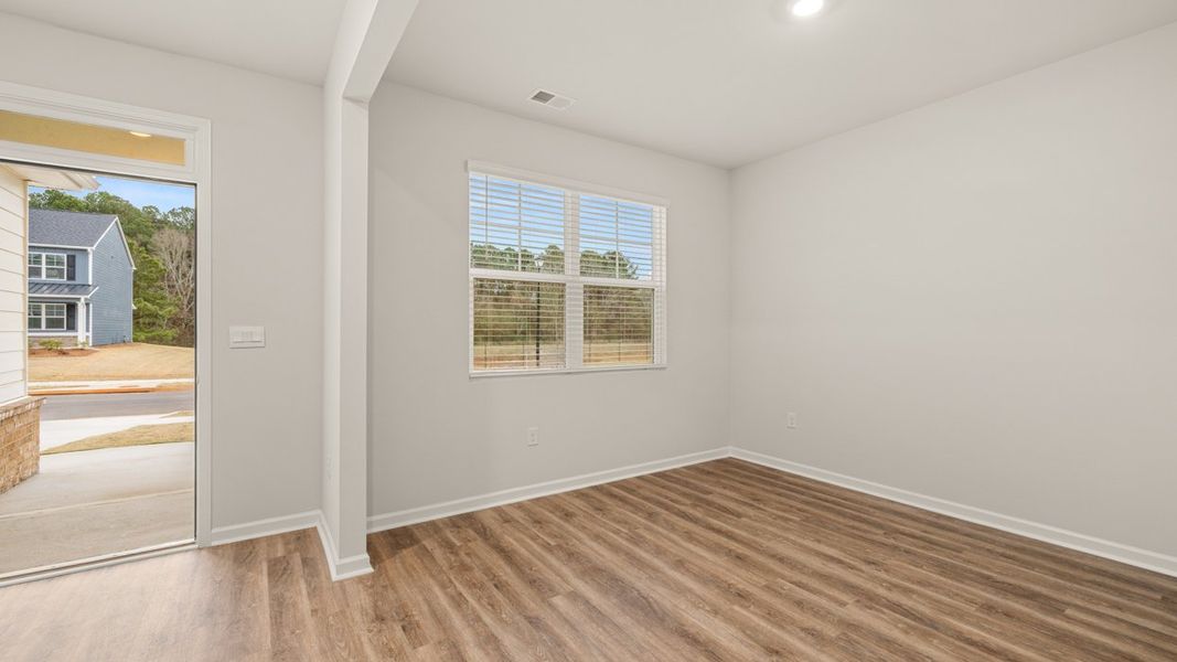 Spacious, unfurnished interior of a new home in Twin Lakes, Hoschton (Image 15).