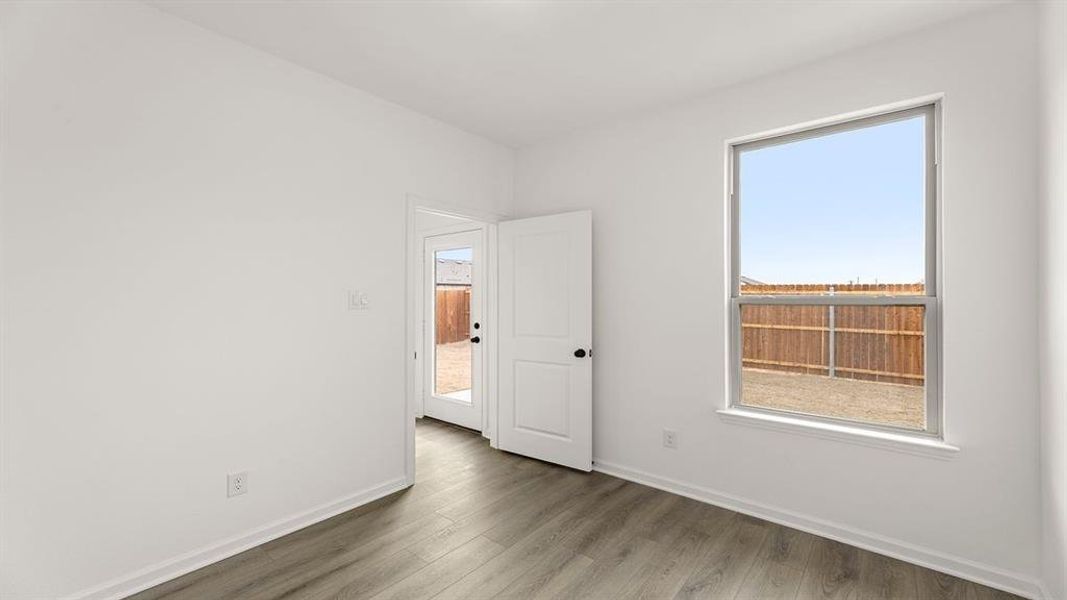 Spacious, unfurnished interior of a new home in Churchill 40s, Anna (Image 17). Spacious, unfurnished interior of a new home in Churchill 40s, Anna (Image 17).