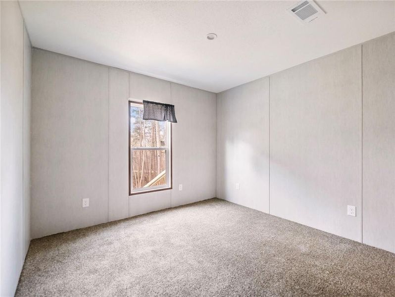 Spacious, unfurnished interior of a new home in , Lula (Image 29).