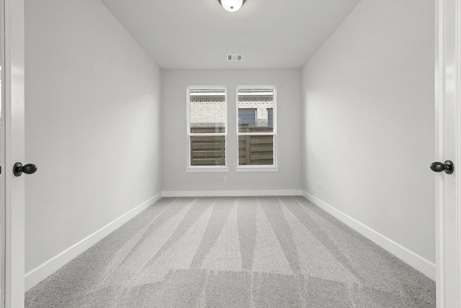 Spacious, unfurnished interior of a new home in Austin Point, Richmond (Image 16).