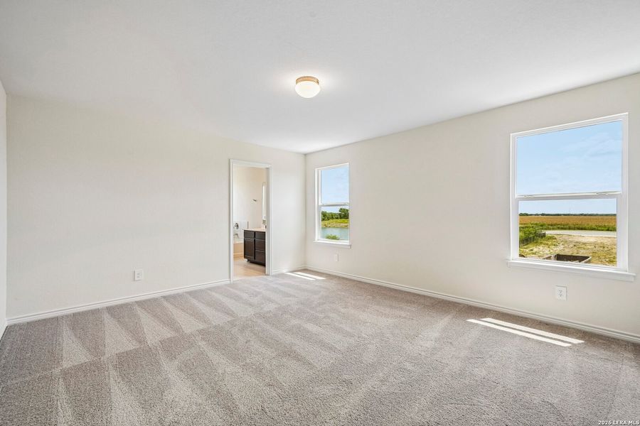 Spacious, unfurnished interior of a new home in Woodside Farms, Seguin (Image 25).