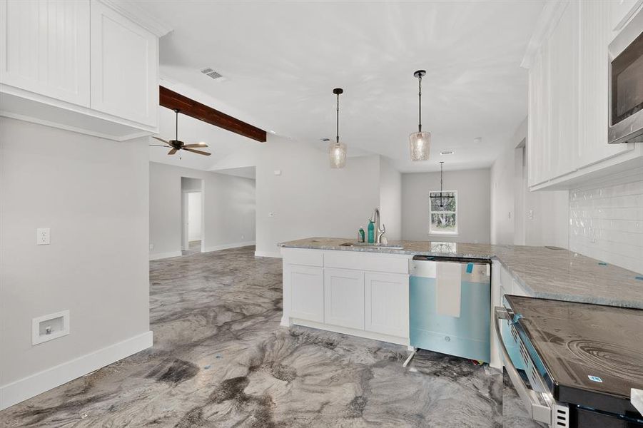 Image 35 of a home in .
