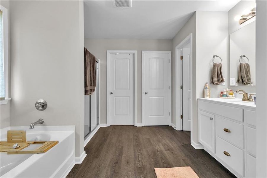 Furnished interior view inside a new home in Twin Lakes, Hoschton (Image 11).