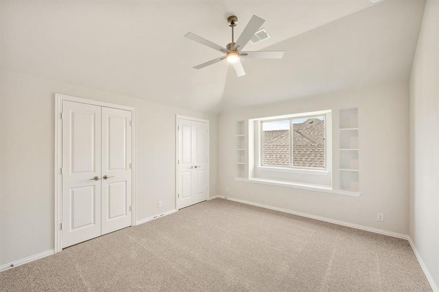 Spacious, unfurnished interior of a new home in Country Lakes Classic 60, Argyle (Image 24).