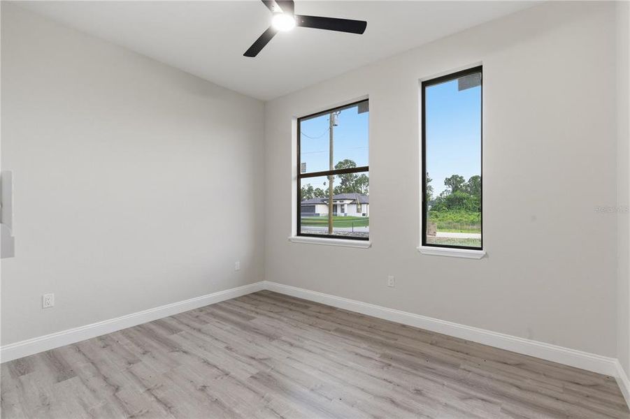 Spacious, unfurnished interior of a new home in , Lehigh Acres (Image 21).