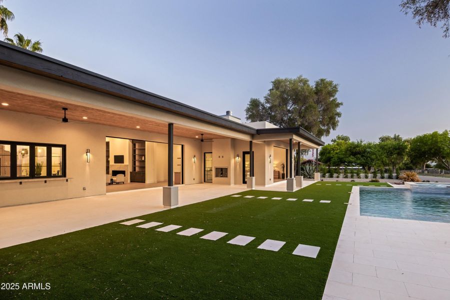 23002 N. Country Club Trail-46