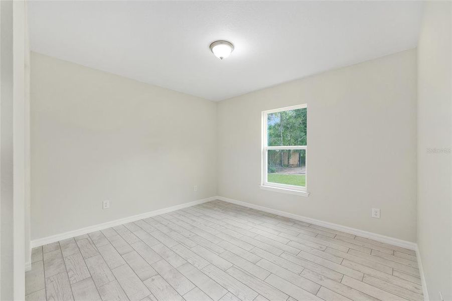Spacious, unfurnished interior of a new home in , Ocala (Image 29).