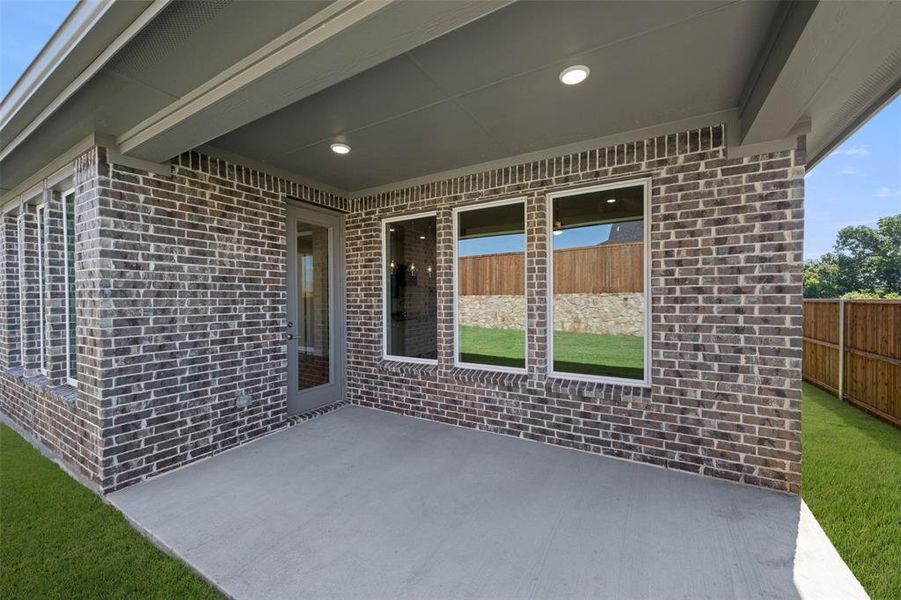 2239 Shady Elm- Patio-1