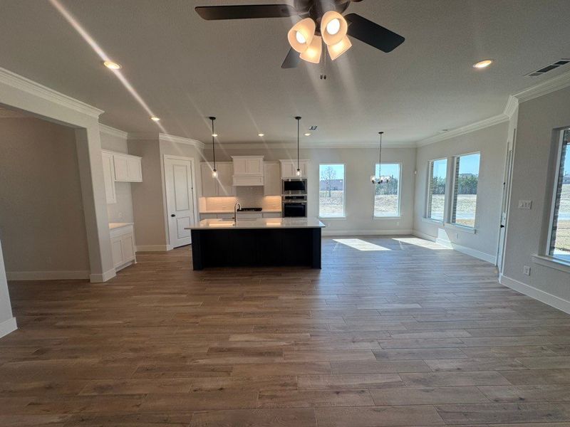 Spacious, unfurnished interior of a new home in Creekview Addition, Van Alstyne (Image 13).