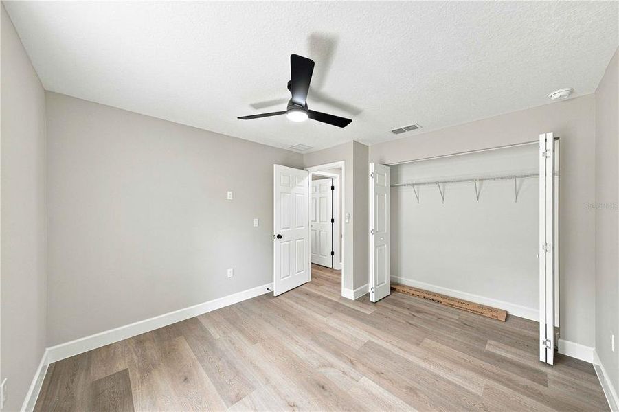 Spacious, unfurnished interior of a new home in , Ocala (Image 22).
