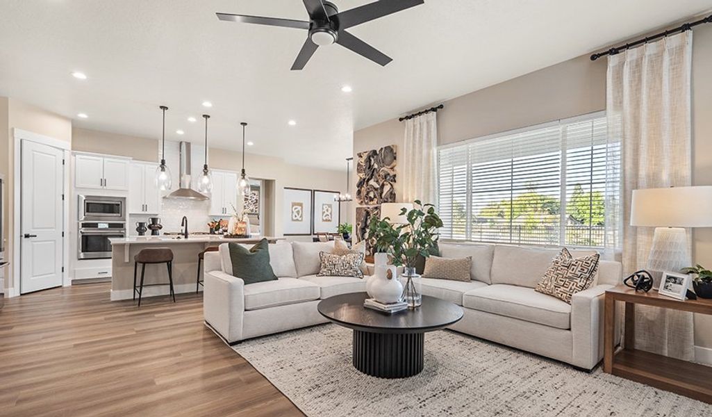 Darius-B786-ID Great Room