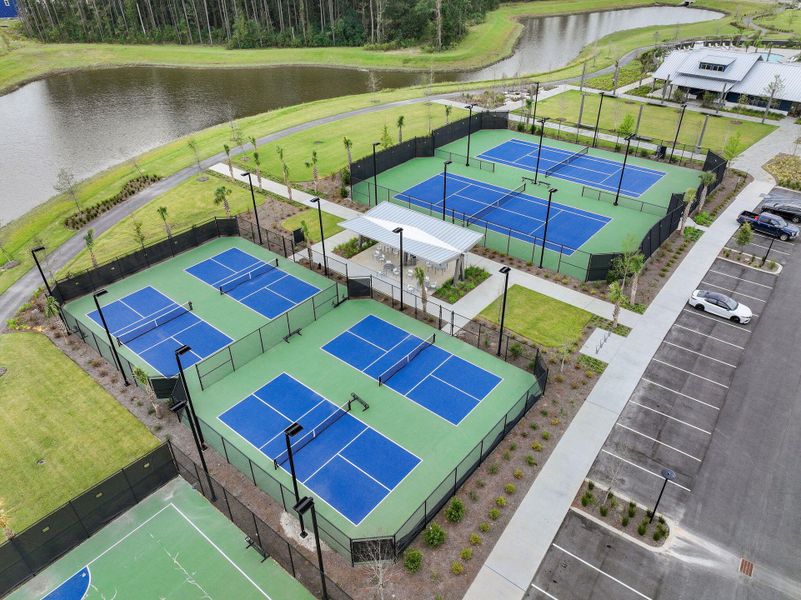 Community amenities in , Summerville (Image 35).