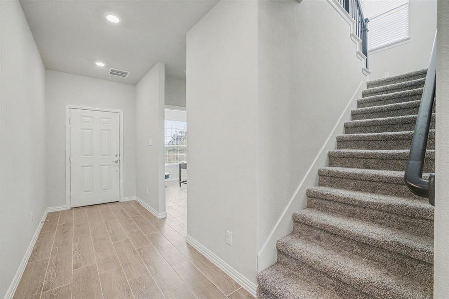 Spacious, unfurnished interior of a new home in Courts Of Bonnie Brae, Denton (Image 17). Spacious, unfurnished interior of a new home in Courts Of Bonnie Brae, Denton (Image 17).