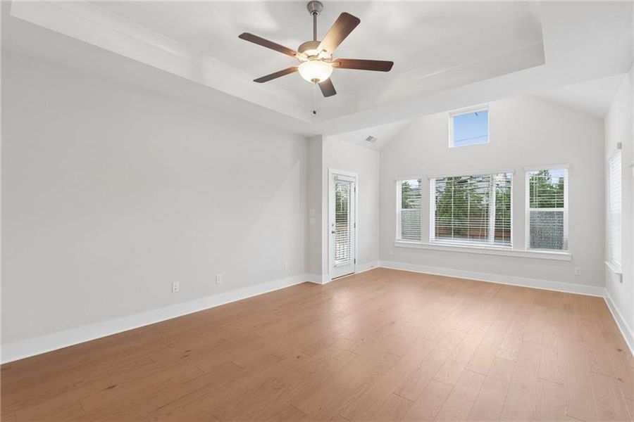 Spacious, unfurnished interior of a new home in Havencroft, Woodstock (Image 17).