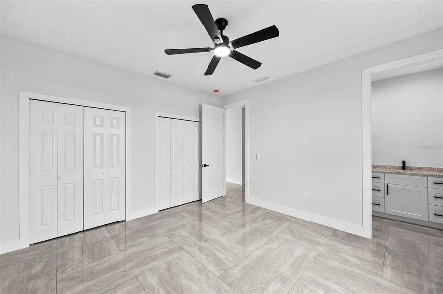 Spacious, unfurnished interior of a new home in , Palmetto (Image 45).