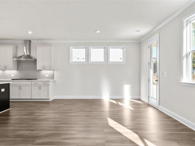 Spacious, unfurnished interior of a new home in Wehunt Meadows, Hoschton (Image 23).