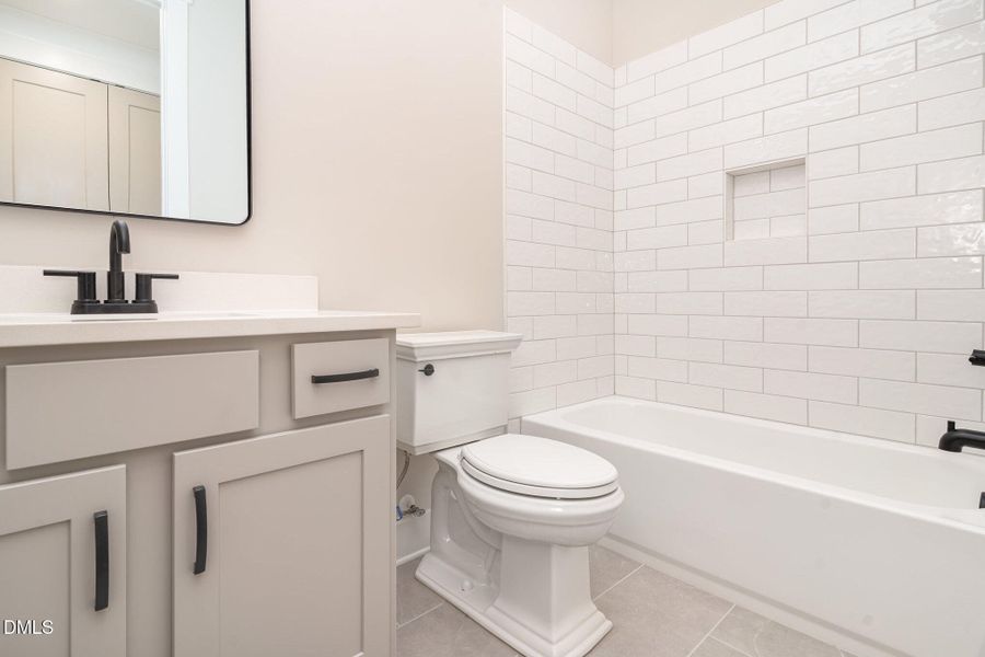 036_wag01829-edit_411