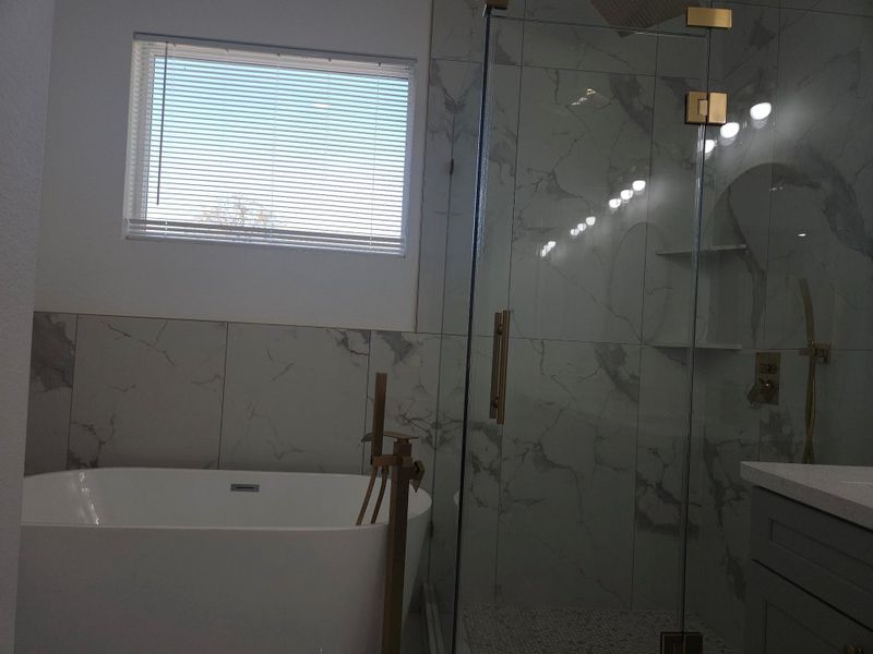 Furnished interior view inside a new home in , Baytown (Image 4).