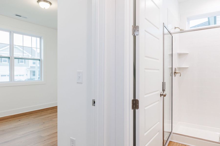 Spacious, unfurnished interior of a new home in High Grove Oaks, Fuquay Varina (Image 25).