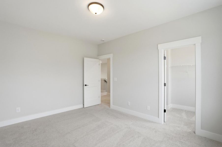 Spacious, unfurnished interior of a new home in The Enclave at Laurelbrook, Sherrills Ford (Image 19).