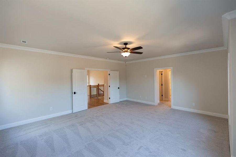 Spacious, unfurnished interior of a new home in Bellmoore Park, Johns Creek (Image 39).
