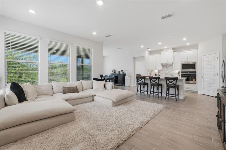 Furnished interior view inside a new home in Waterleigh, Winter Garden (Image 12).