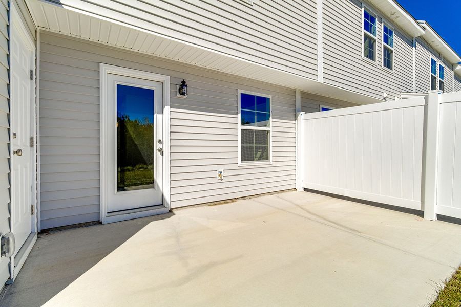 Exterior details and patio area of a home in Haynes Park, Columbia (Image 3).