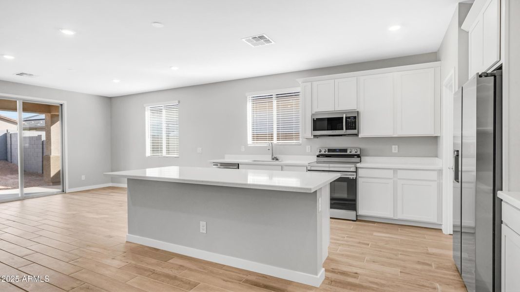 18372 W Villa Chula Ln (8) 18372 W Villa Chula Ln (8)