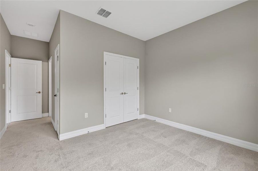 Spacious, unfurnished interior of a new home in , Eustis (Image 27).