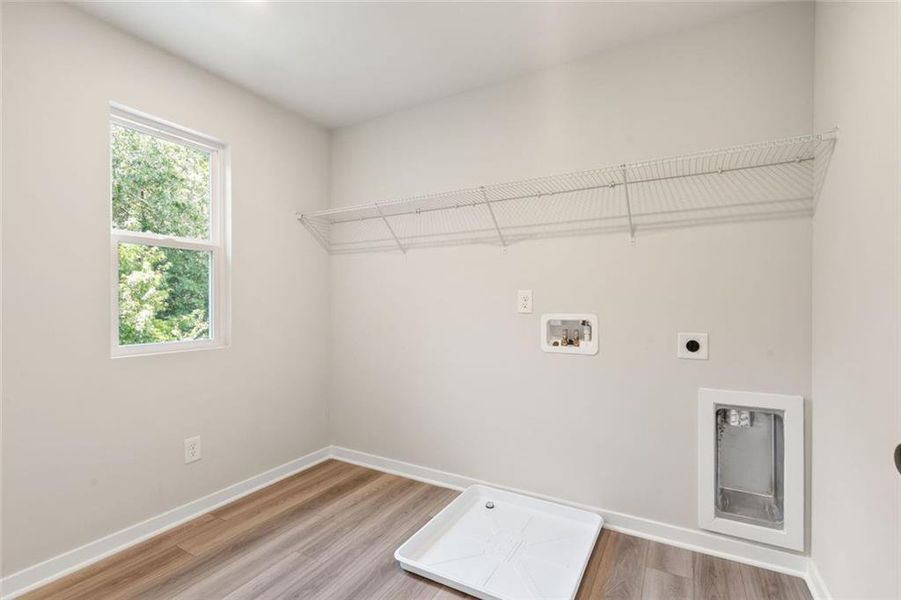 Spacious, unfurnished interior of a new home in Windsong Estates, McDonough (Image 32). Spacious, unfurnished interior of a new home in Windsong Estates, McDonough (Image 32).