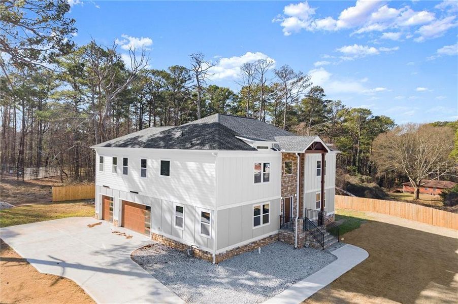 Image 52 of a home in .