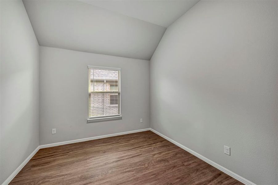 Spacious, unfurnished interior of a new home in ValleyBrooke, Mesquite (Image 17).