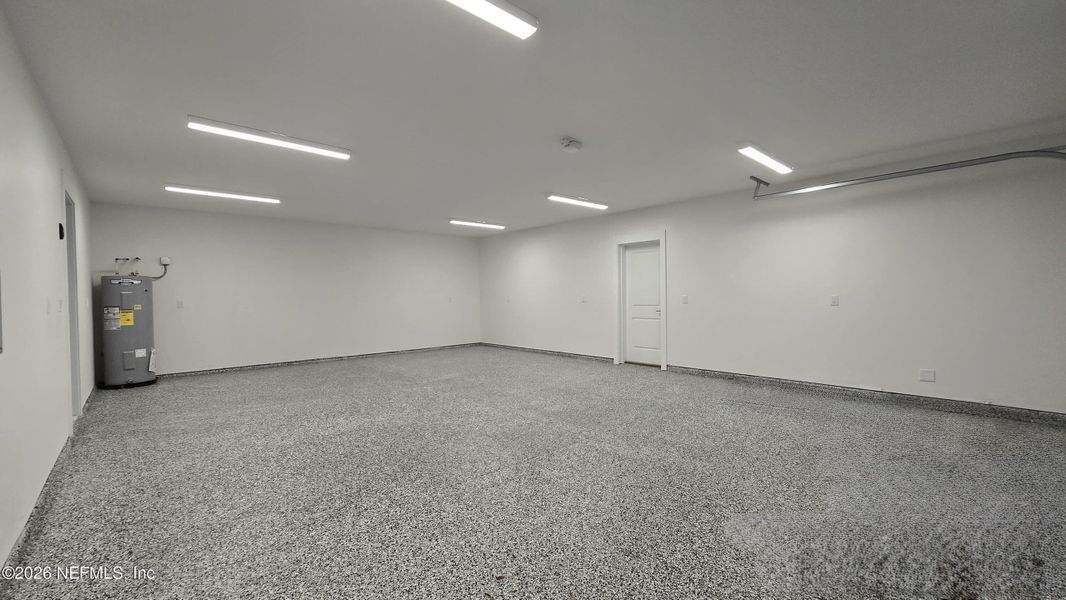 Spacious, unfurnished interior of a new home in , Jacksonville Beach (Image 41). Spacious, unfurnished interior of a new home in , Jacksonville Beach (Image 41).