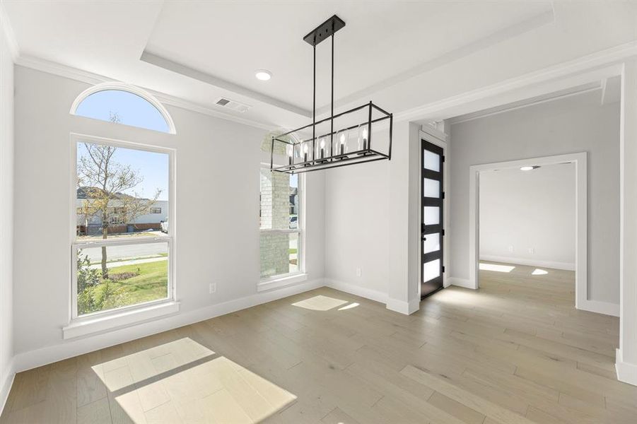 05. 2716 Warm Springs - Dining