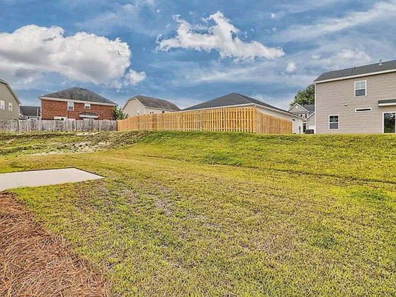 Exterior details and patio area of a home in Emanuel Creek, West Columbia (Image 3).