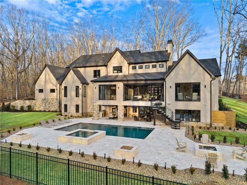 Image 93 of a home in .