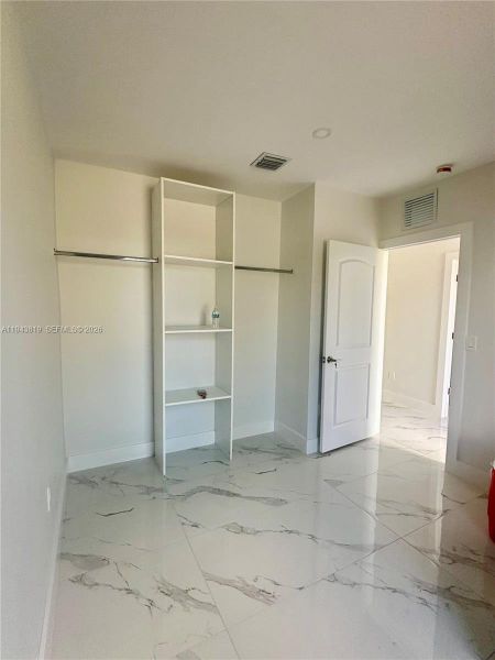 Spacious, unfurnished interior of a new home in , Florida City (Image 11).