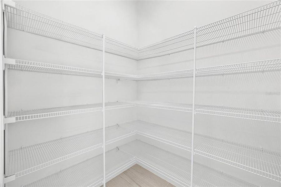 Spacious, unfurnished interior of a new home in , Winter Garden (Image 38).