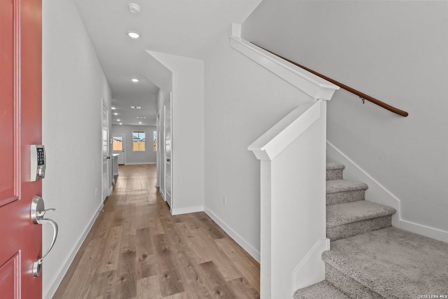 Spacious, unfurnished interior of a new home in Applewhite Meadows, San Antonio (Image 25).