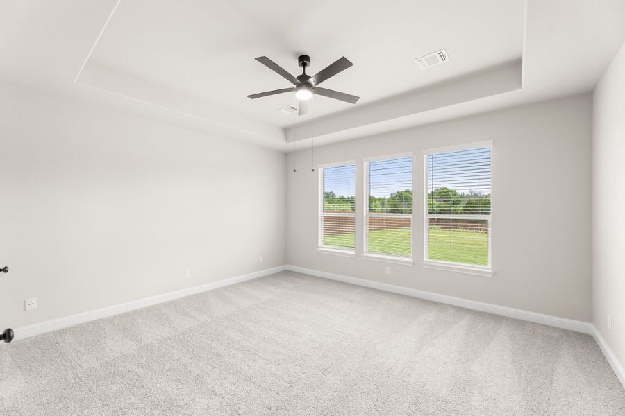 Spacious, unfurnished interior of a new home in Lovers Landing, Forney (Image 18).