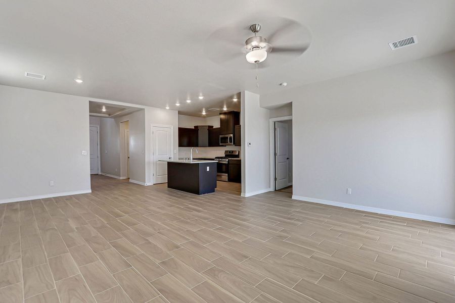 Representative unfurnished interior of a home built from the Sinatra by View Homes in Emerald Estates, Horizon City (Image 13). Representative unfurnished interior of a home built from the Sinatra by View Homes in Emerald Estates, Horizon City (Image 13).