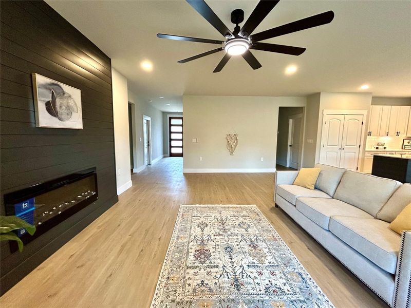 Electric fireplace
