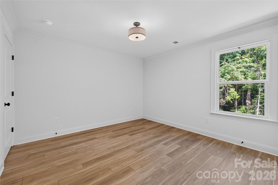Spacious, unfurnished interior of a new home in , Harrisburg (Image 23).